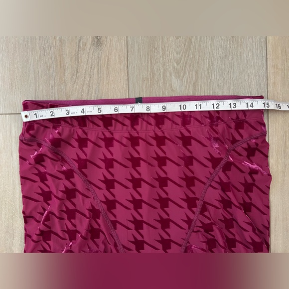 Savage X Fenty Wine Houndstooth High-Waisted Leggings - Picture 5 of 12